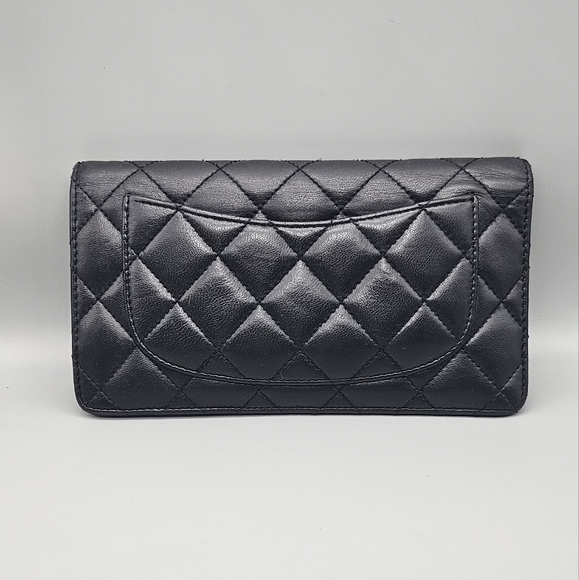 🖤CHANEL Quilted Leather Wallet/Clutch 🖤 - Picture 5 of 16